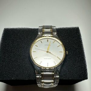Citizen Quartz Mens Watch, Stainless‎ Steel, Classic, Two-Tone